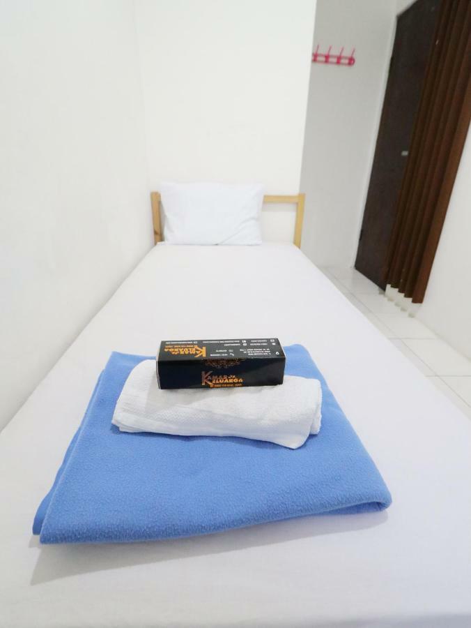 Kamar Keluarga Kalideres Jakarta Exterior photo