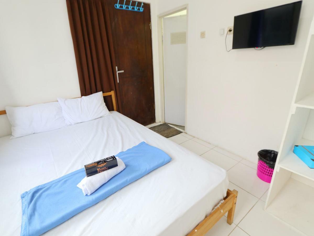 Kamar Keluarga Kalideres Jakarta Exterior photo